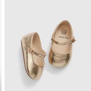 Gold ballet flats